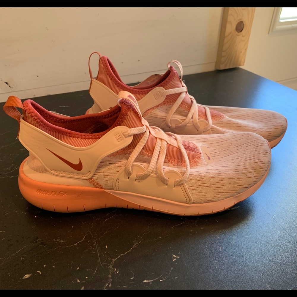 Women Nike running flex shoes